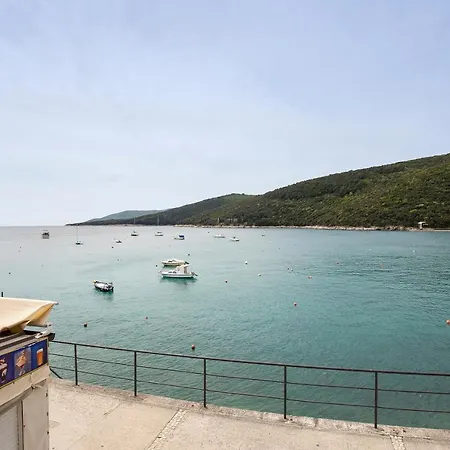 Lungo Mare Апартаменты Рабац