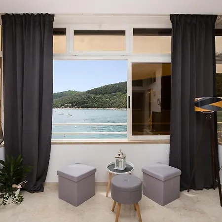 Lungo Mare Apartment Rabac